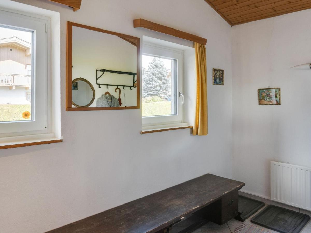 Spacious Chalet In Maishofen Near Forest Exterior photo